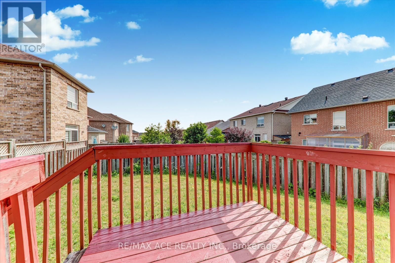 31 Cherryplum Way, Brampton, Ontario  L6S 6J4 - Photo 16 - W12508756