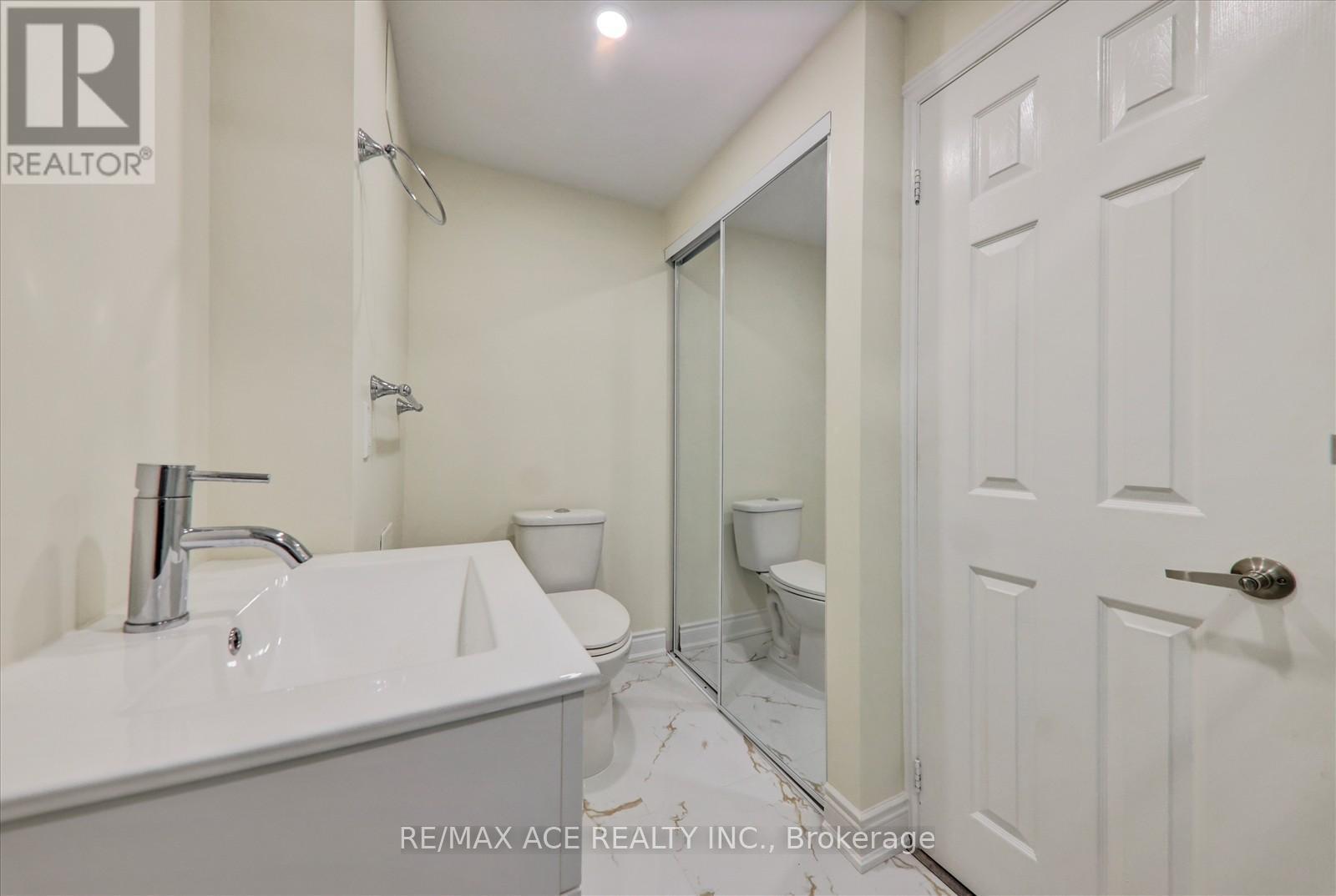 31 Cherryplum Way, Brampton, Ontario  L6S 6J4 - Photo 37 - W12508756