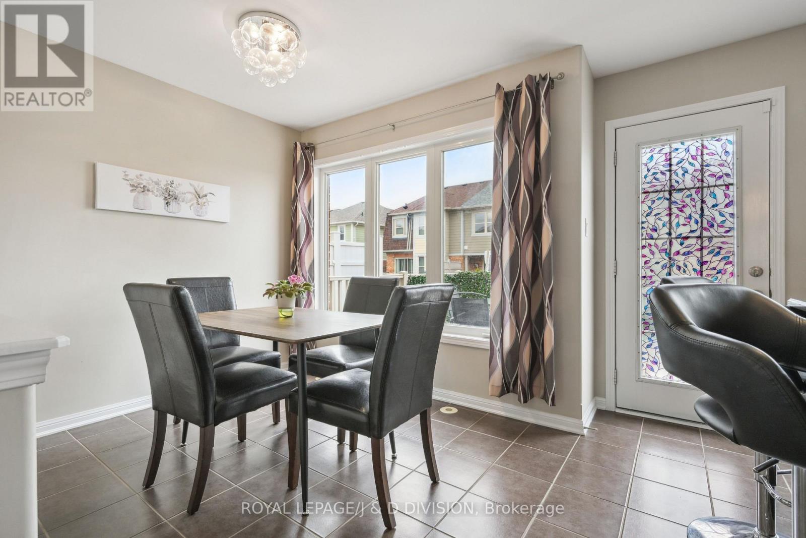 612 Sellers Path, Milton, Ontario  L9T 0P4 - Photo 10 - W12508804