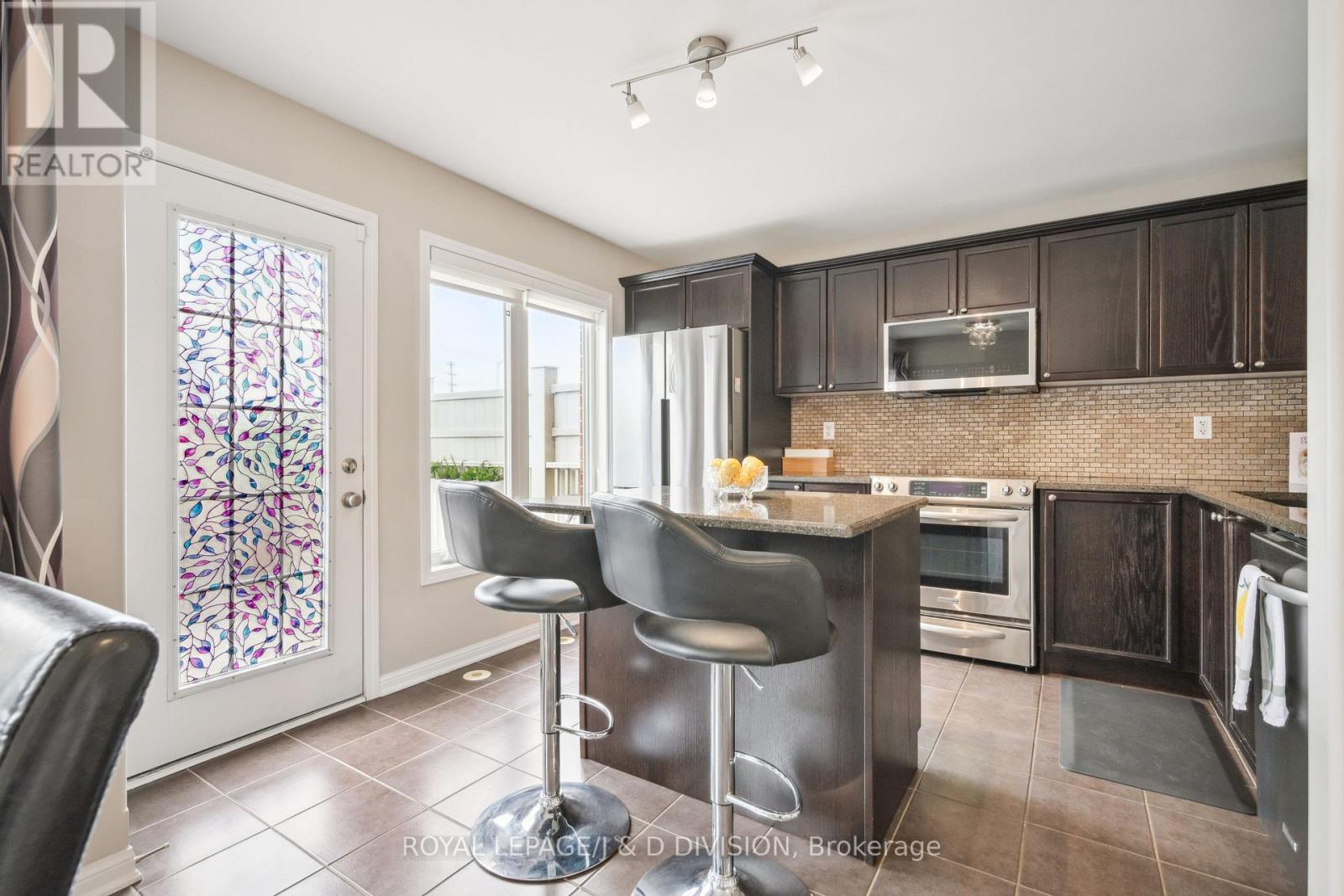 612 Sellers Path, Milton, Ontario  L9T 0P4 - Photo 12 - W12508804