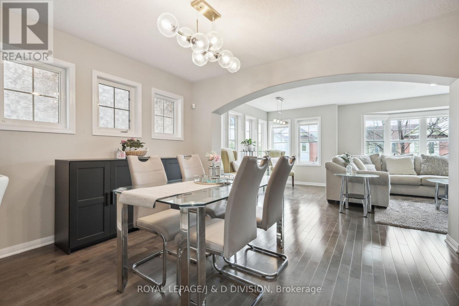 612 Sellers Path, Milton, Ontario  L9T 0P4 - Photo 4 - W12508804