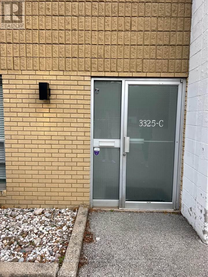 3325c Mainway, Burlington, Ontario  L7M 1A6 - Photo 9 - W12508812