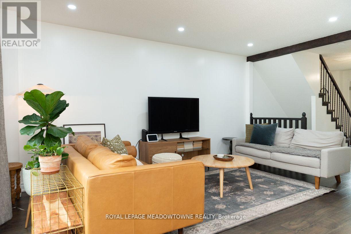 32 Clarridge Court, Brampton, Ontario  L6X 3N5 - Photo 14 - W12508820