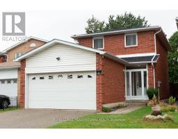 32 CLARRIDGE COURT, Brampton, Ontario