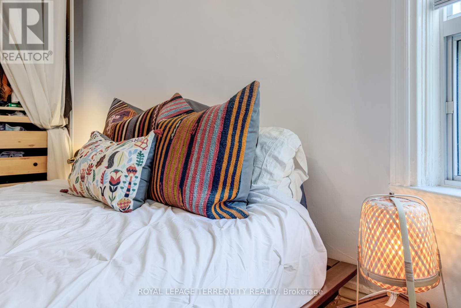 30 1/2 Macaulay Avenue, Toronto, Ontario  M6P 3P6 - Photo 29 - W12508842