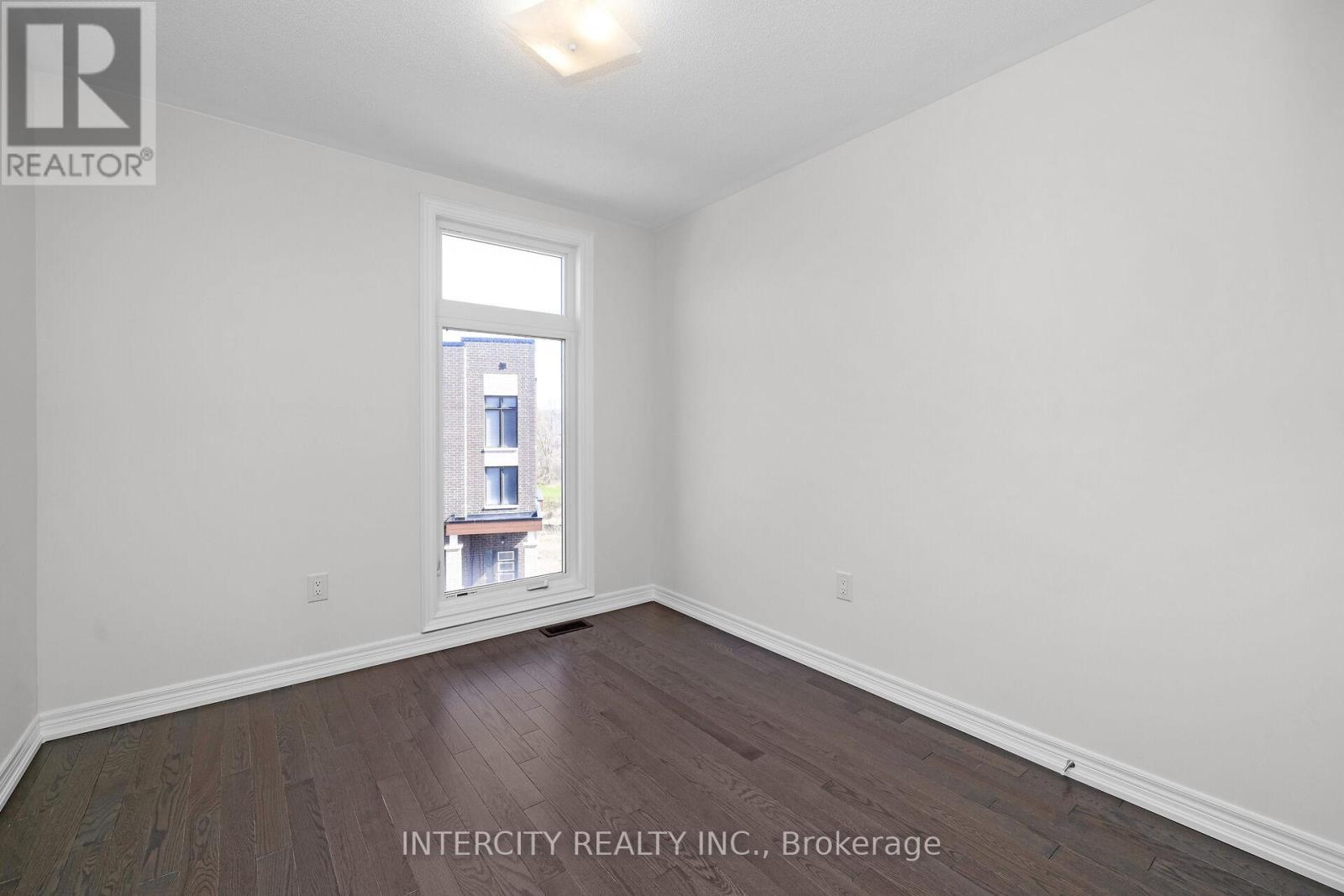 30 Queenpost Drive N, Brampton, Ontario  L6Y 6L2 - Photo 28 - W12508884