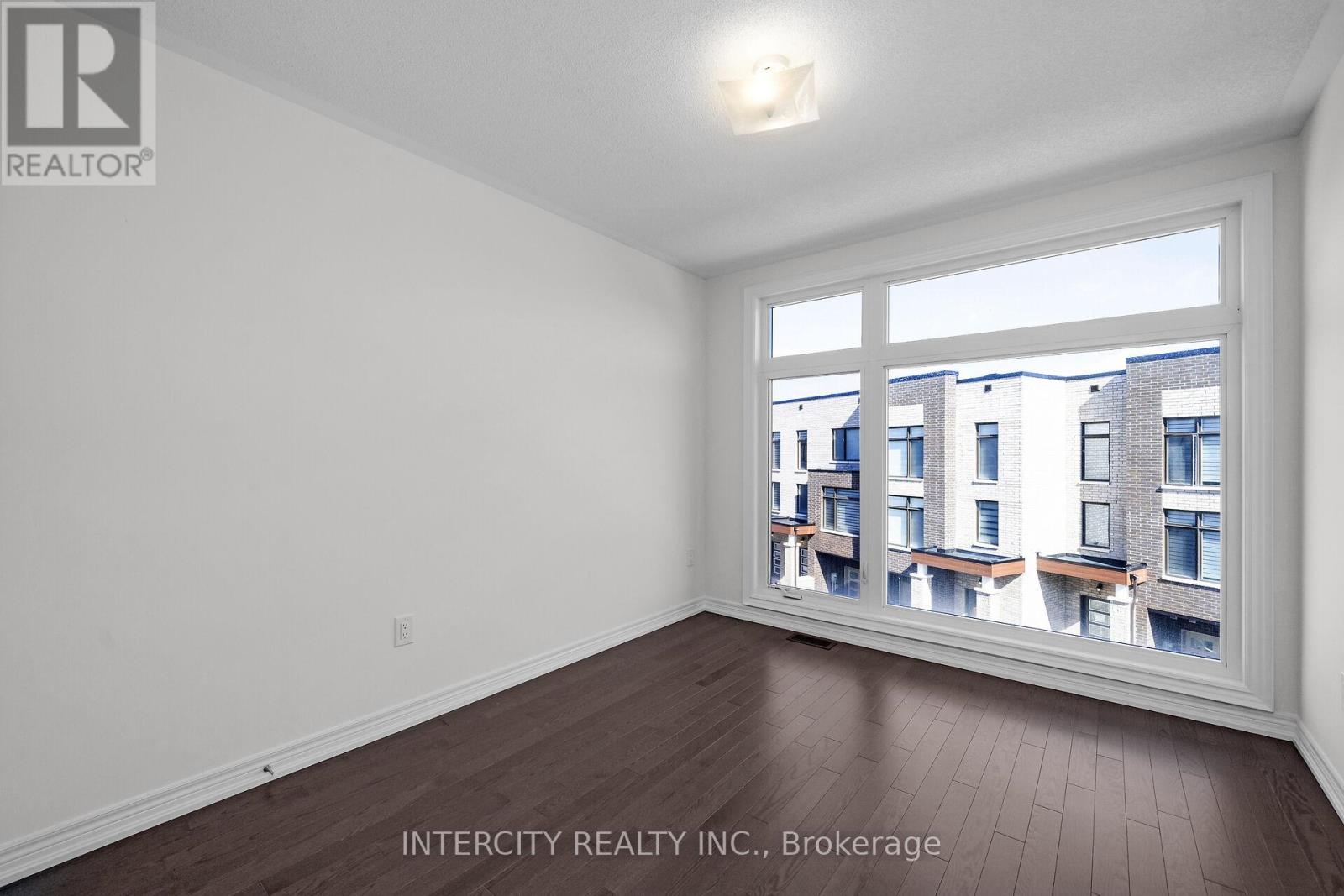 30 Queenpost Drive N, Brampton, Ontario  L6Y 6L2 - Photo 30 - W12508884