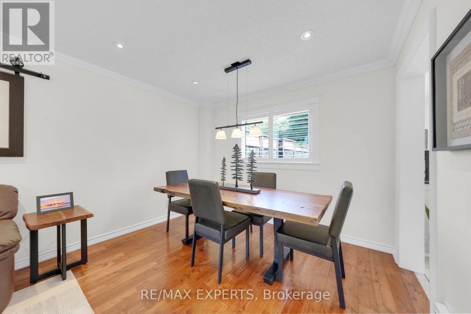 44 Sunkist Valley Road, Caledon, Ontario  L7E 1T1 - Photo 12 - W12508896