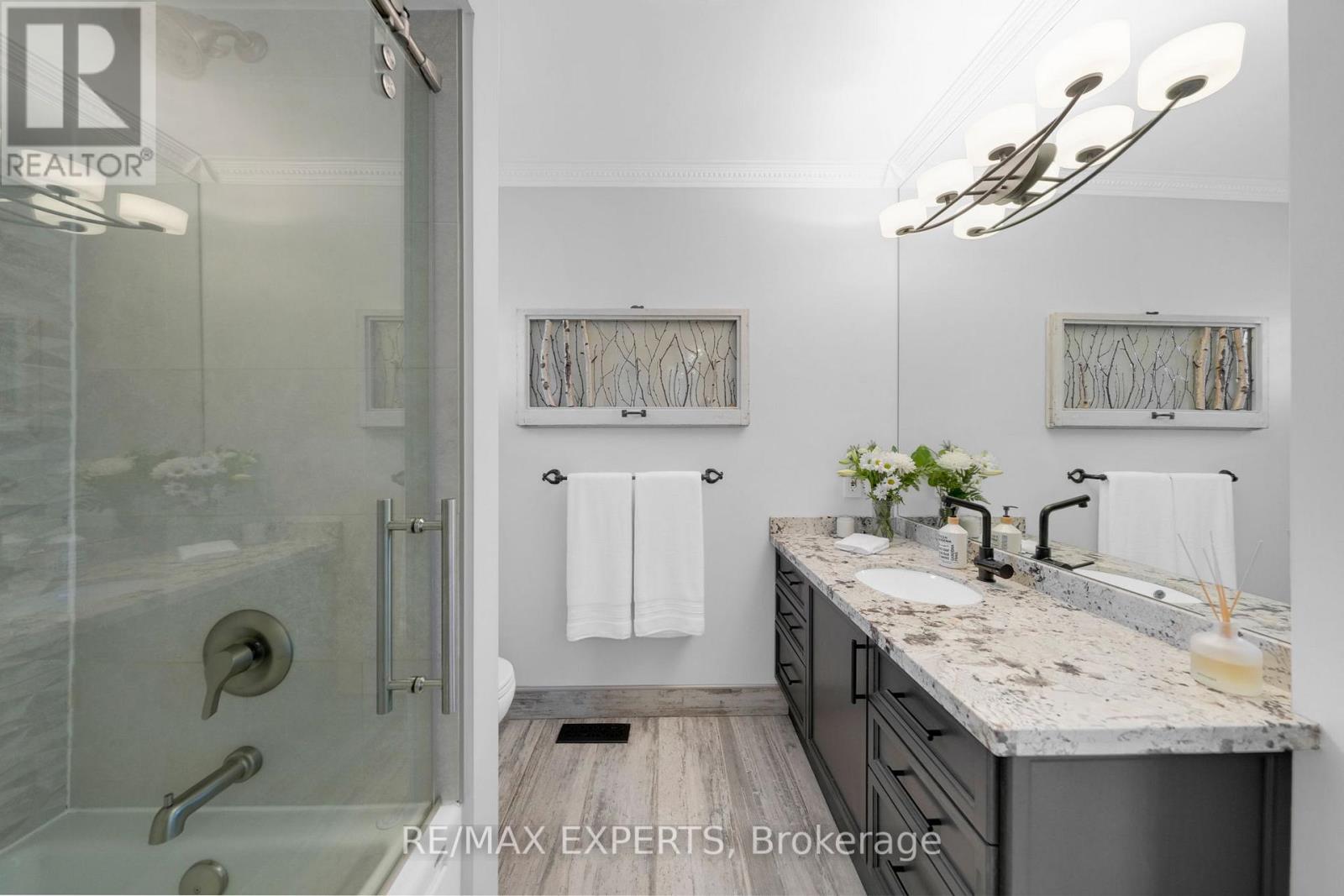 44 Sunkist Valley Road, Caledon, Ontario  L7E 1T1 - Photo 17 - W12508896