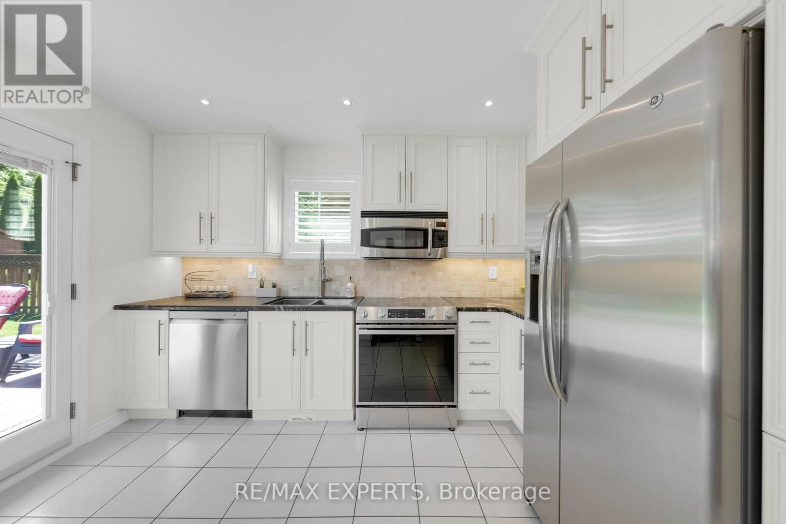 44 Sunkist Valley Road, Caledon, Ontario  L7E 1T1 - Photo 23 - W12508896