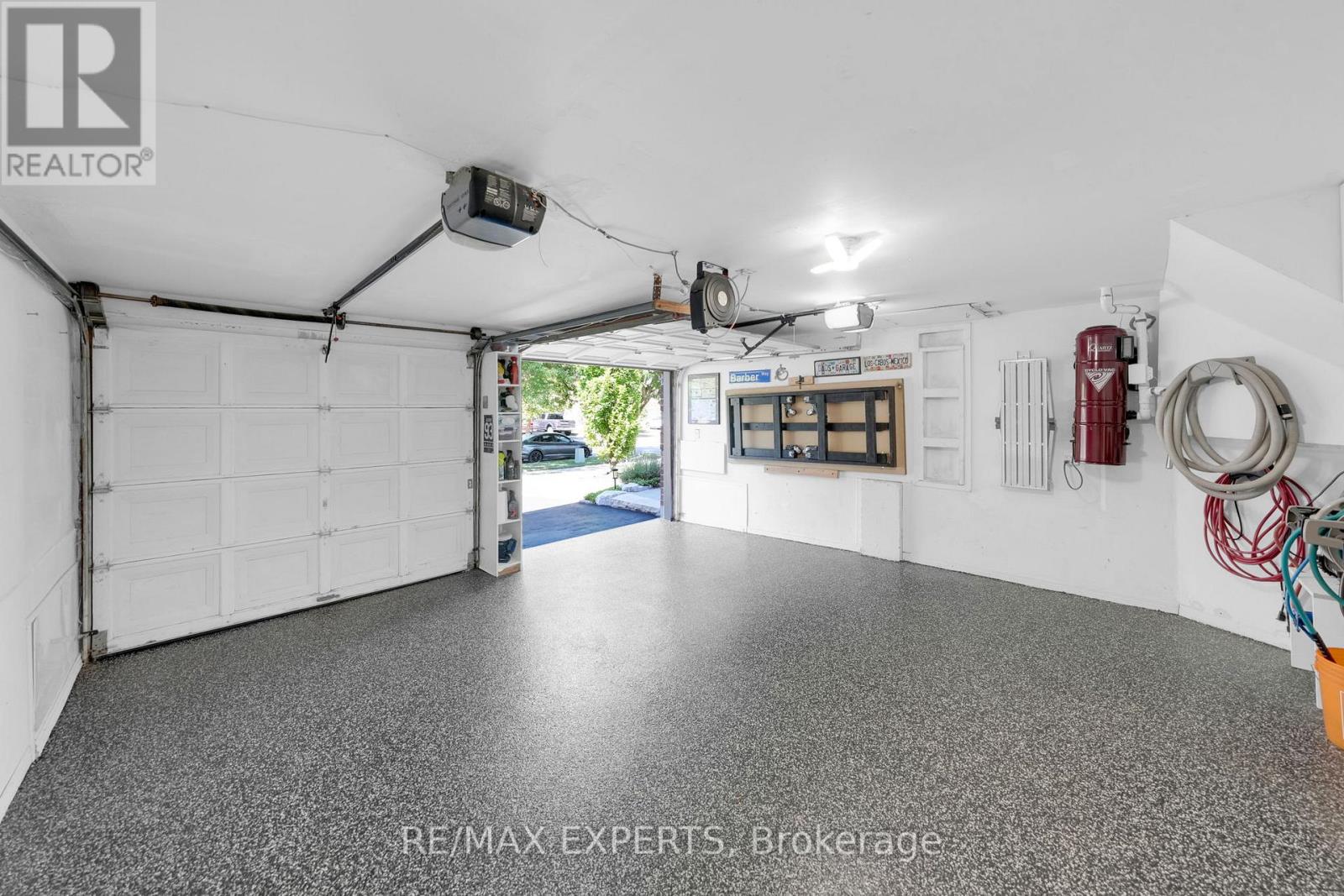 44 Sunkist Valley Road, Caledon, Ontario  L7E 1T1 - Photo 37 - W12508896