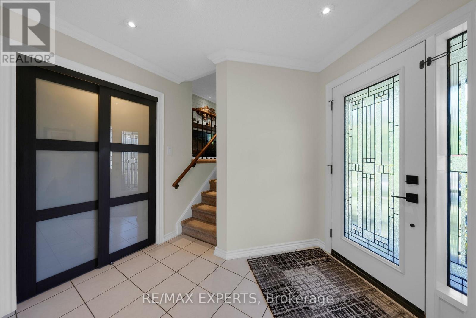 44 Sunkist Valley Road, Caledon, Ontario  L7E 1T1 - Photo 7 - W12508896