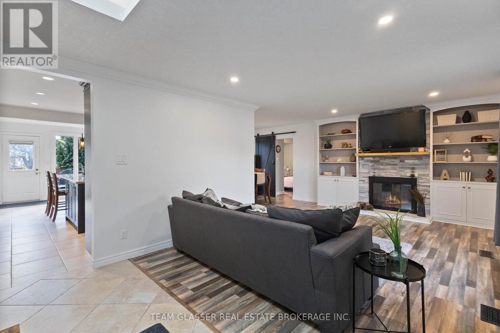 1054 Wembley Road, London North, Ontario  N6H 3X6 - Photo 4 - X12508980