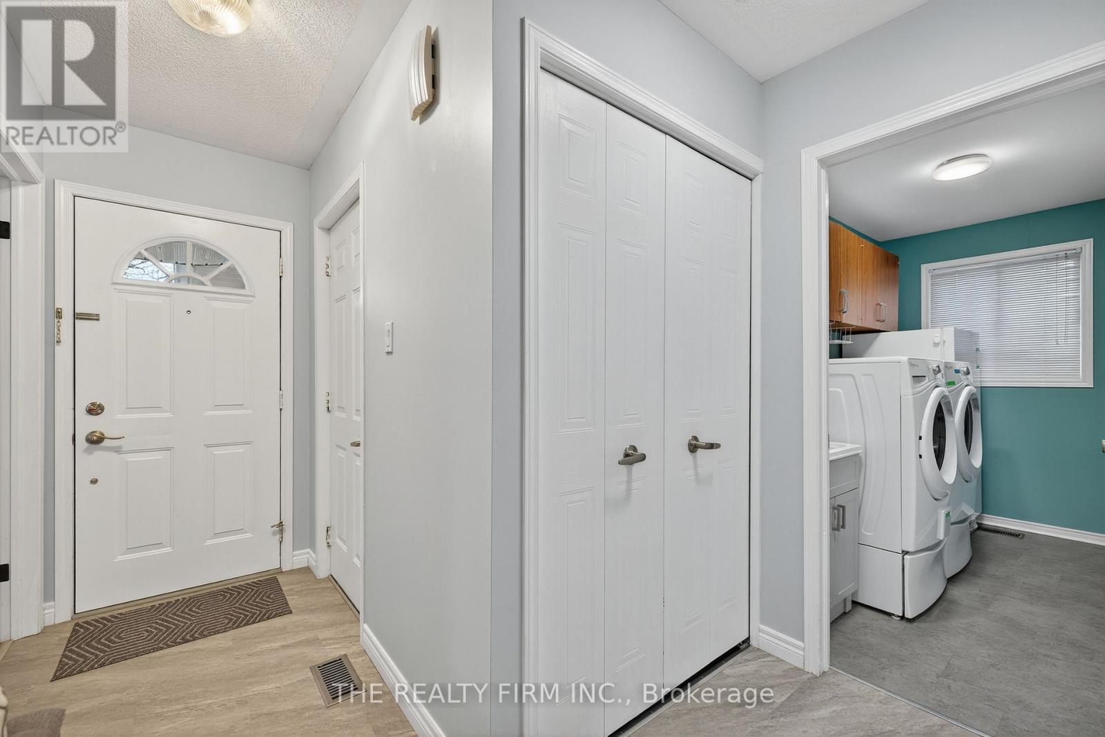 276 Ferndale Avenue, London South, Ontario  N6C 5K6 - Photo 3 - X12509040