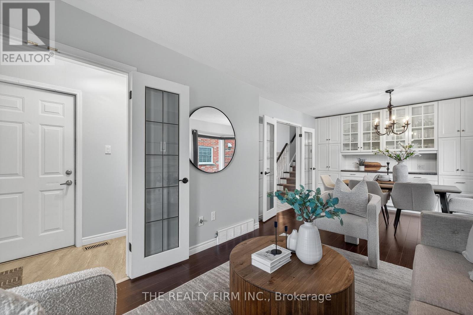 276 Ferndale Avenue, London South, Ontario  N6C 5K6 - Photo 6 - X12509040