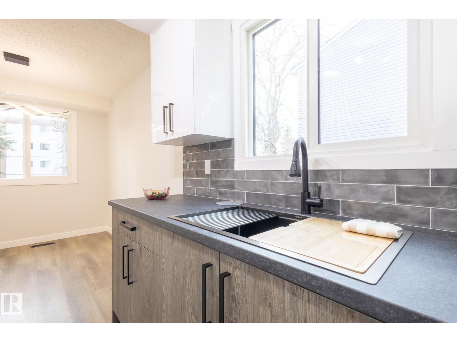 5446 144b Av Nw, Edmonton, Alberta  T5A 3N5 - Photo 10 - E4464685