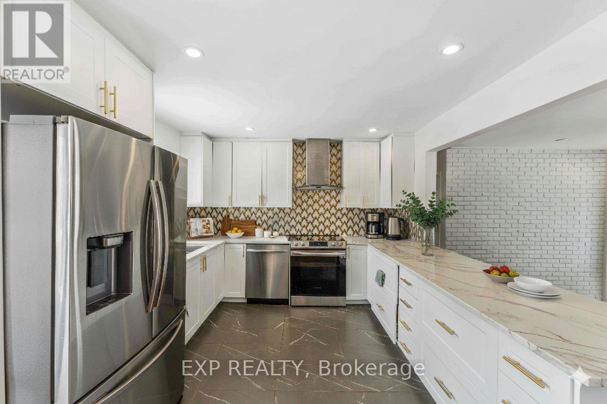 44 Sherry Lane, Ottawa, Ontario  K2G 3L8 - Photo 6 - X12509028