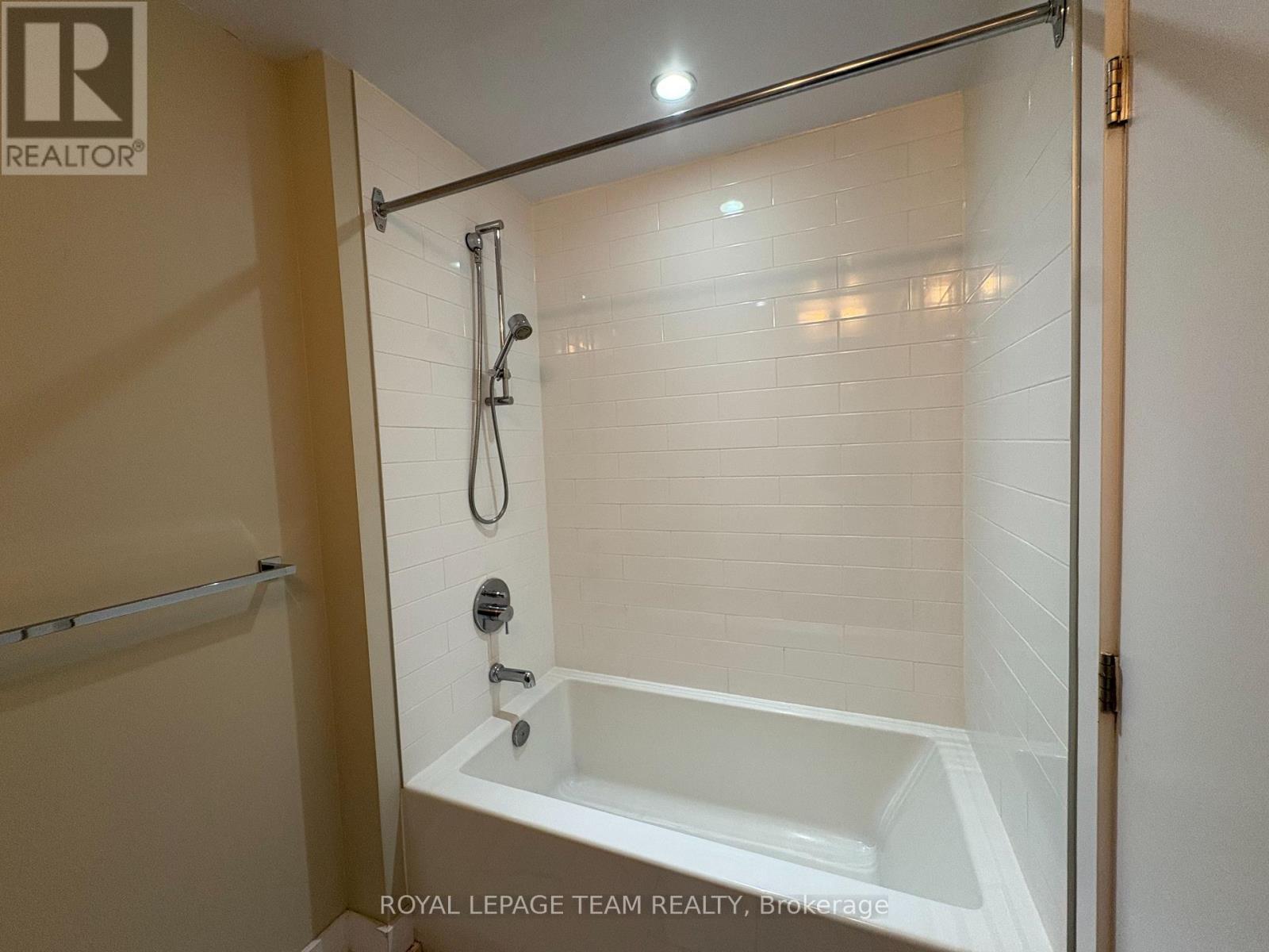 717 - 360 Patricia Avenue, Ottawa, Ontario  K1Z 0A8 - Photo 7 - X12509042