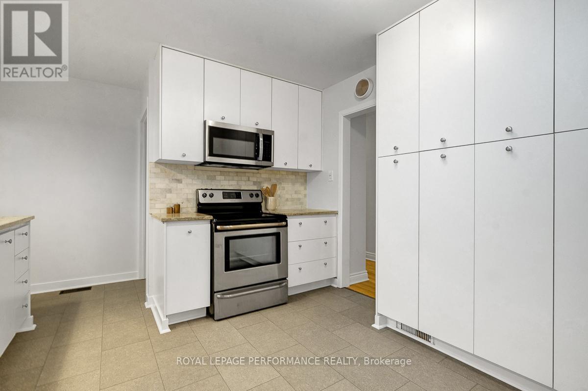 741 Eastvale Drive, Ottawa, Ontario  K1J 6Z8 - Photo 18 - X12509050