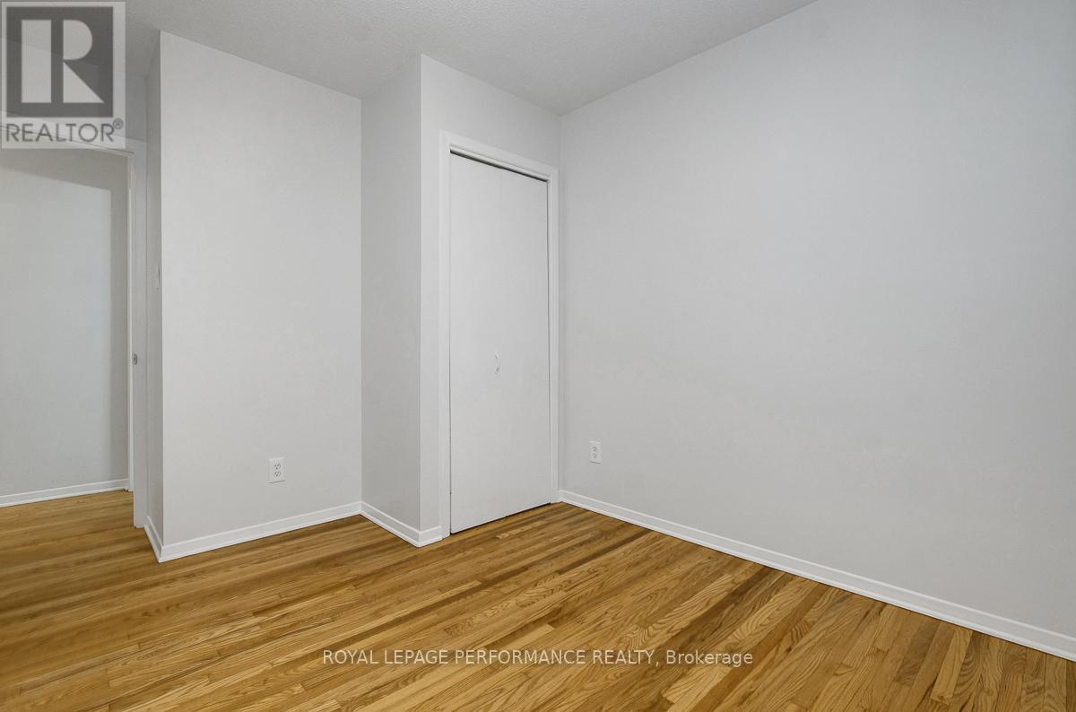 741 Eastvale Drive, Ottawa, Ontario  K1J 6Z8 - Photo 25 - X12509050