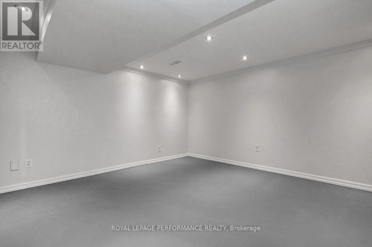 741 Eastvale Drive, Ottawa, Ontario  K1J 6Z8 - Photo 34 - X12509050