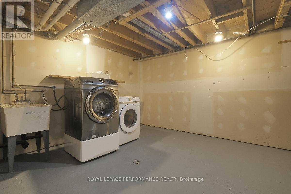 741 Eastvale Drive, Ottawa, Ontario  K1J 6Z8 - Photo 39 - X12509050