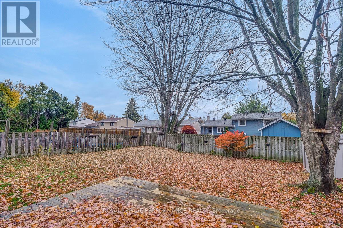741 Eastvale Drive, Ottawa, Ontario  K1J 6Z8 - Photo 40 - X12509050