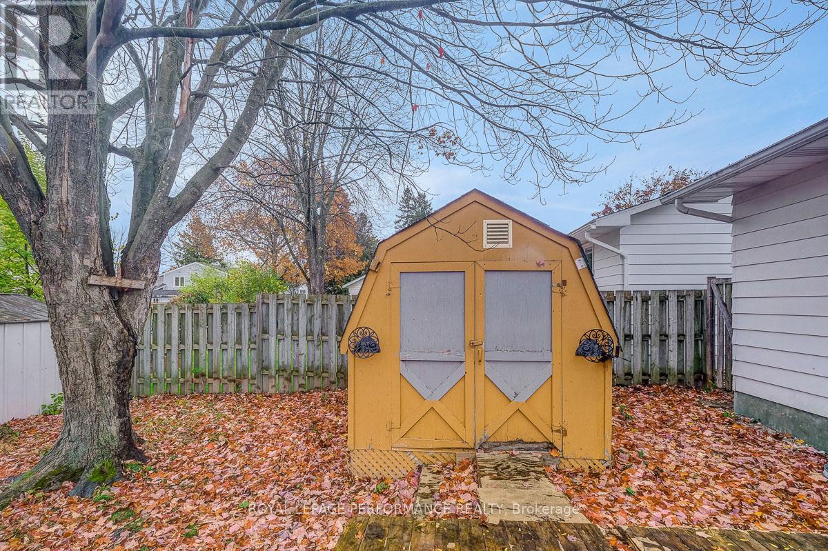 741 Eastvale Drive, Ottawa, Ontario  K1J 6Z8 - Photo 42 - X12509050