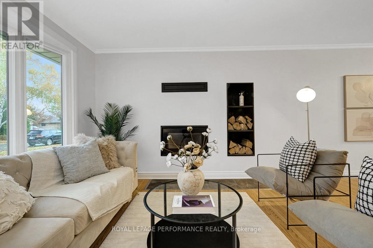 741 Eastvale Drive, Ottawa, Ontario  K1J 6Z8 - Photo 9 - X12509050