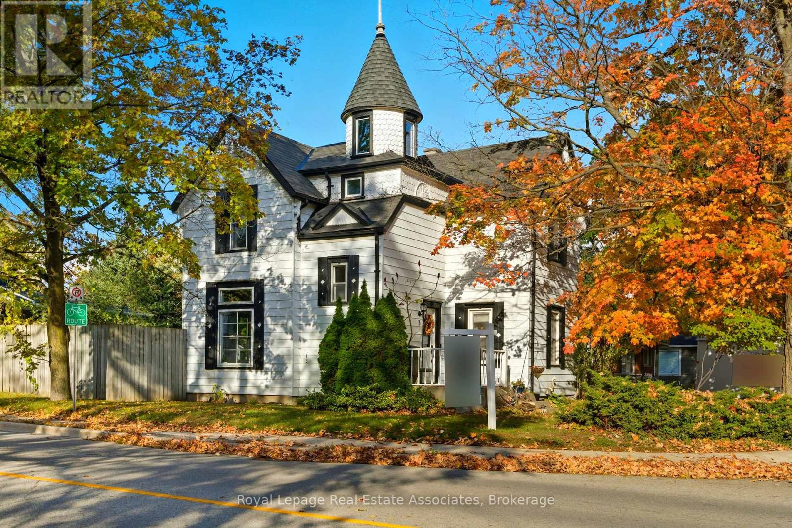 3 SHAW AVENUE E, Cambridge, Ontario