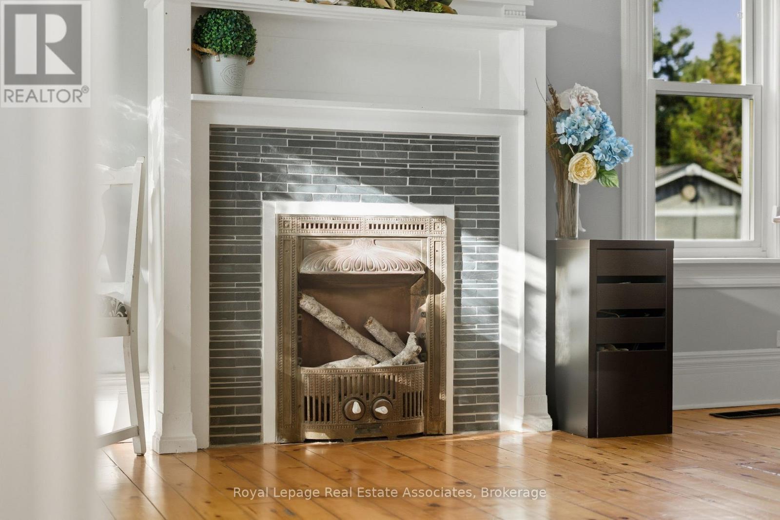 3 Shaw Avenue E, Cambridge, Ontario  N3C 1E7 - Photo 13 - X12508640