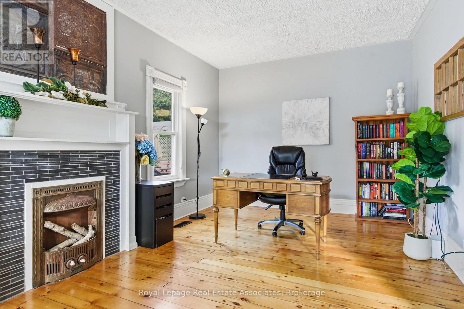 3 Shaw Avenue E, Cambridge, Ontario  N3C 1E7 - Photo 14 - X12508640