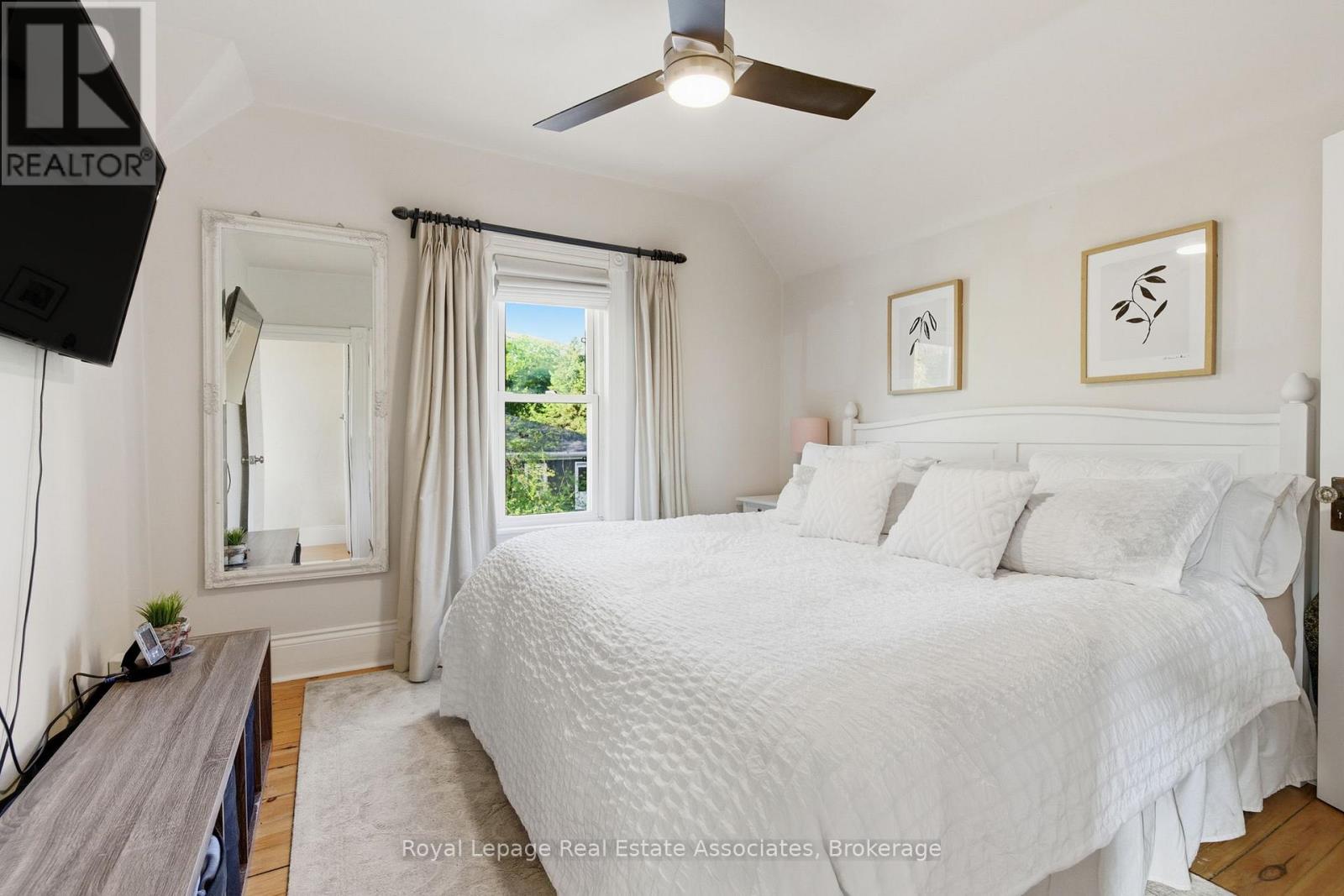 3 Shaw Avenue E, Cambridge, Ontario  N3C 1E7 - Photo 34 - X12508640