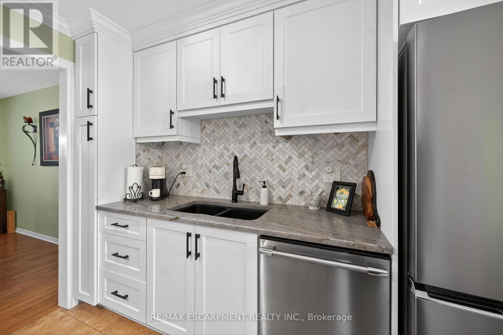 41 Balmoral Court, Haldimand, Ontario  N3W 1E6 - Photo 12 - X12508688