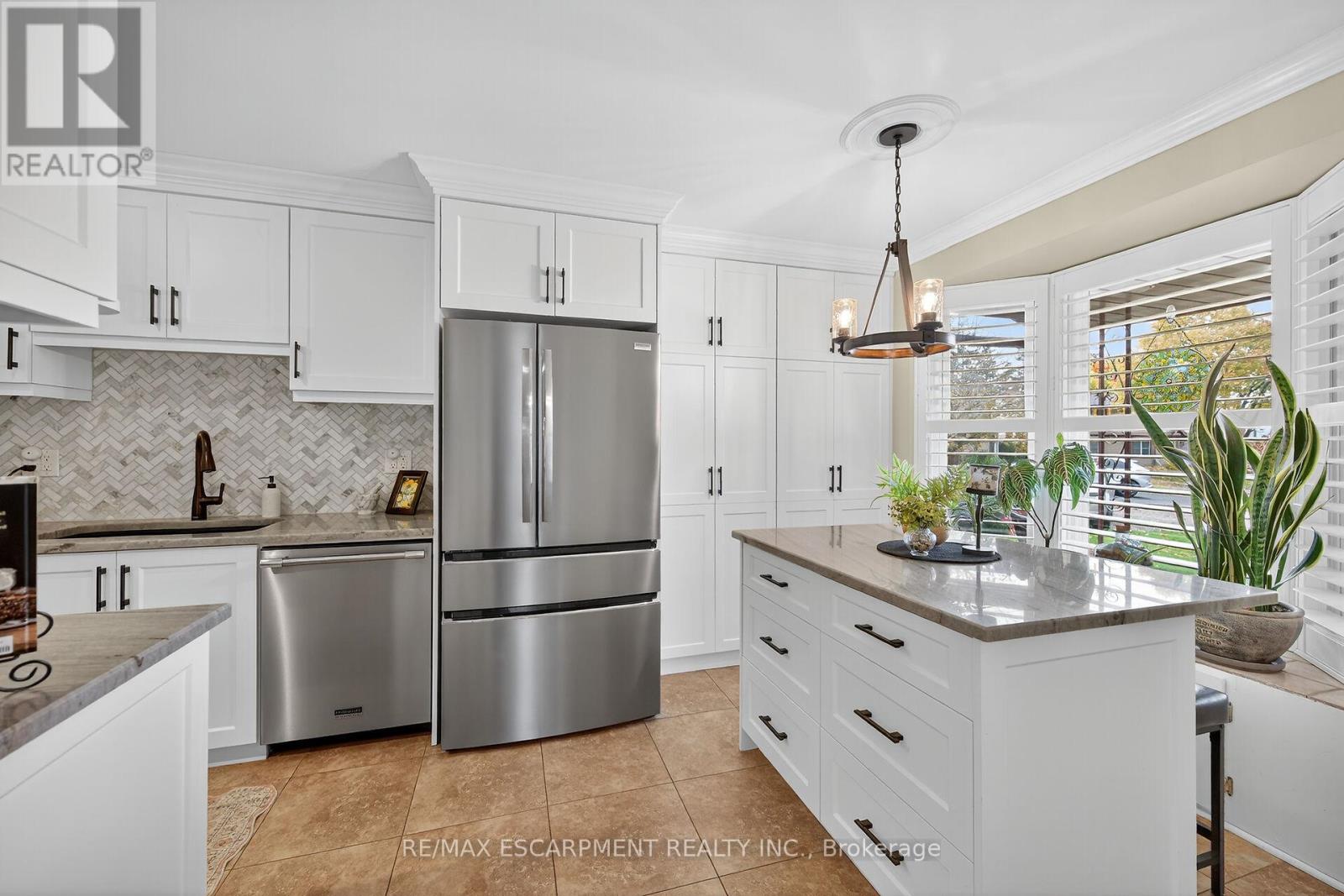 41 Balmoral Court, Haldimand, Ontario  N3W 1E6 - Photo 14 - X12508688