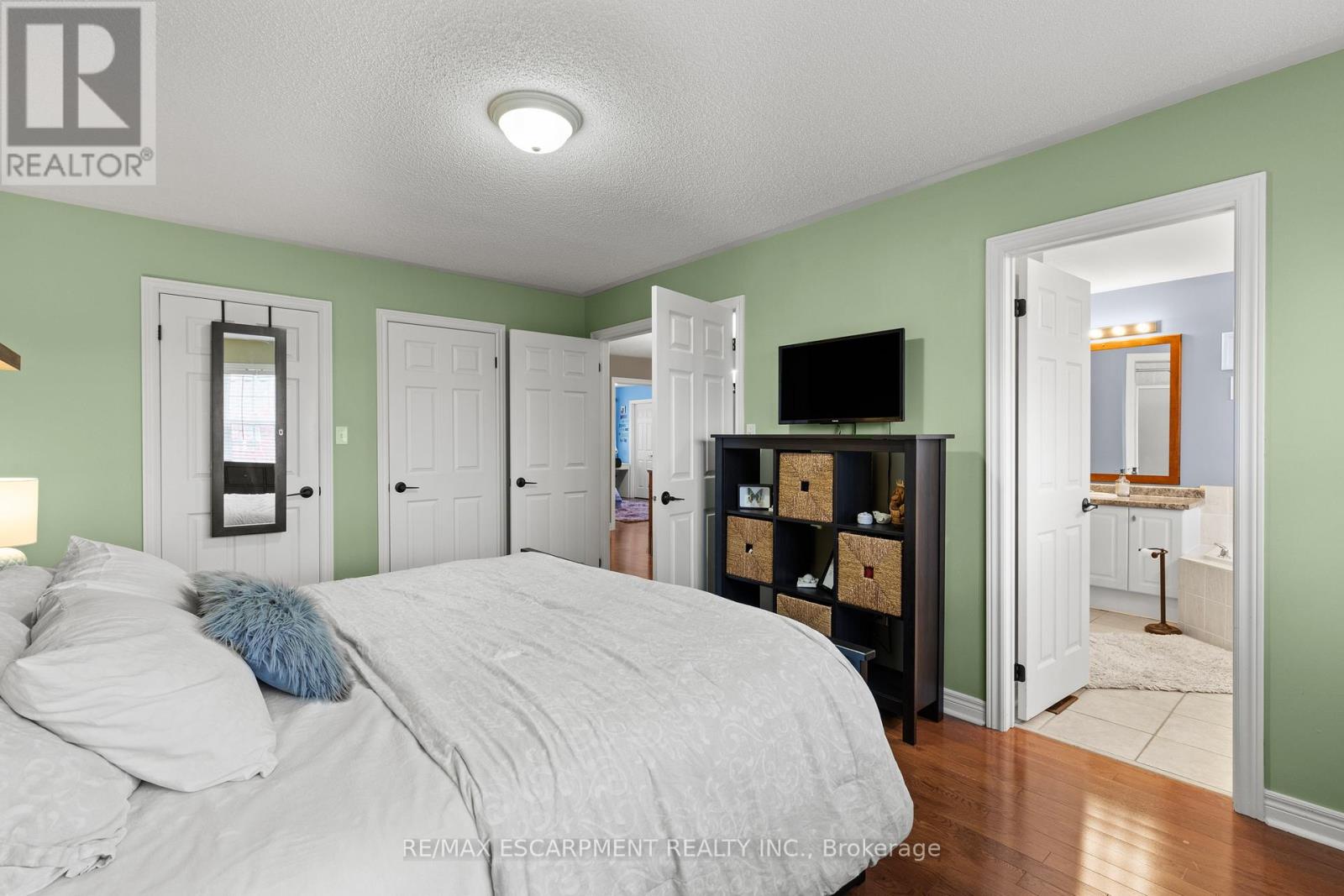 257 Wright Crescent, Niagara-On-The-Lake, Ontario  L0S 1J0 - Photo 21 - X12508764