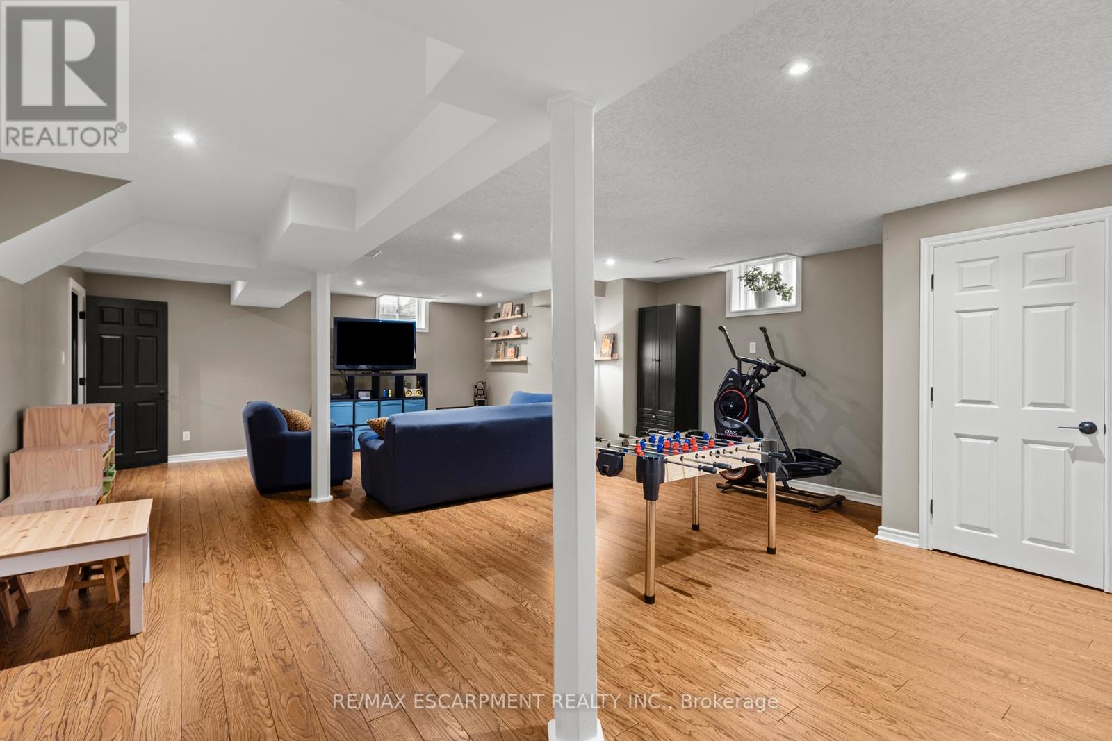 257 Wright Crescent, Niagara-On-The-Lake, Ontario  L0S 1J0 - Photo 35 - X12508764