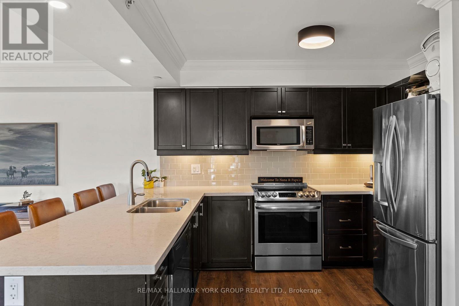 202 - 11a Salt Dock Road, Parry Sound, Ontario  P2A 3B6 - Photo 11 - X12508778