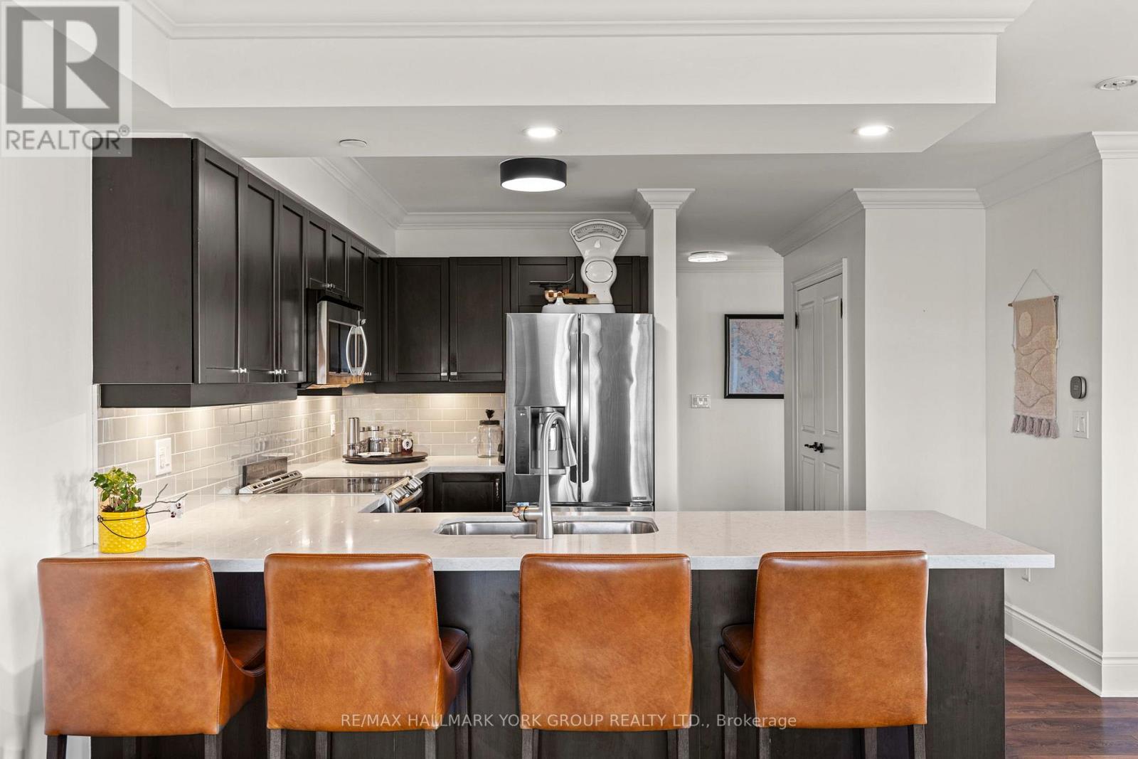 202 - 11a Salt Dock Road, Parry Sound, Ontario  P2A 3B6 - Photo 12 - X12508778