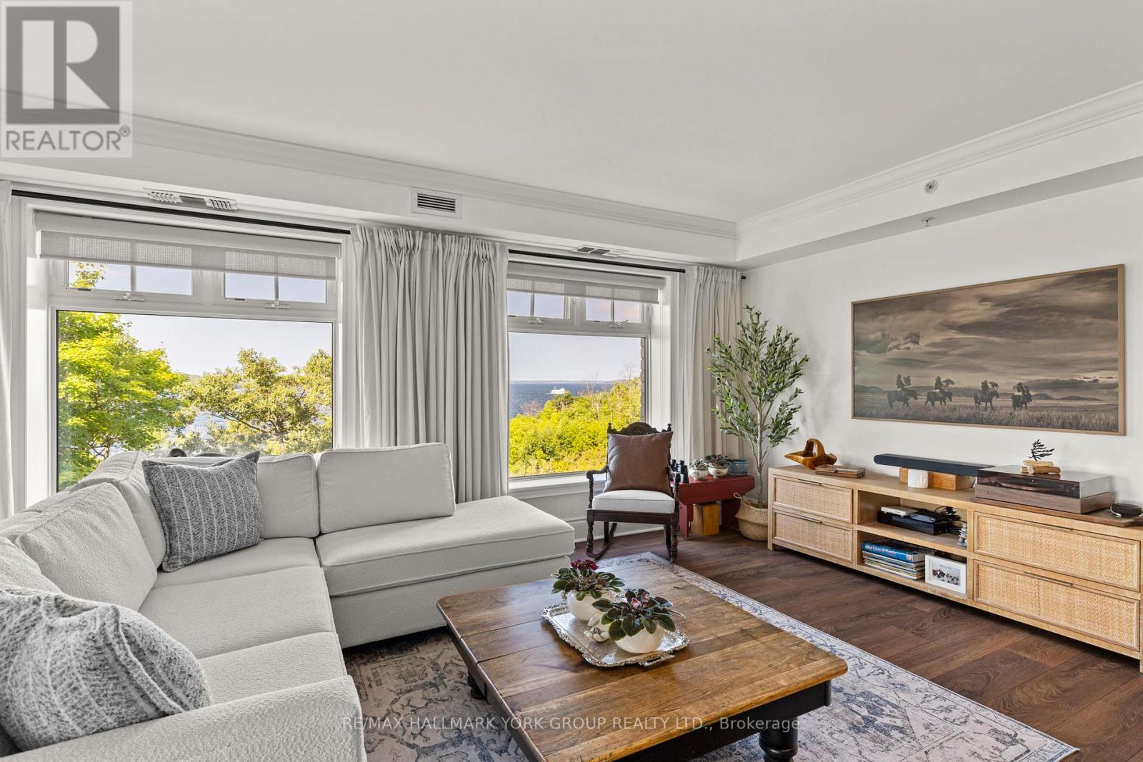 202 - 11a Salt Dock Road, Parry Sound, Ontario  P2A 3B6 - Photo 13 - X12508778