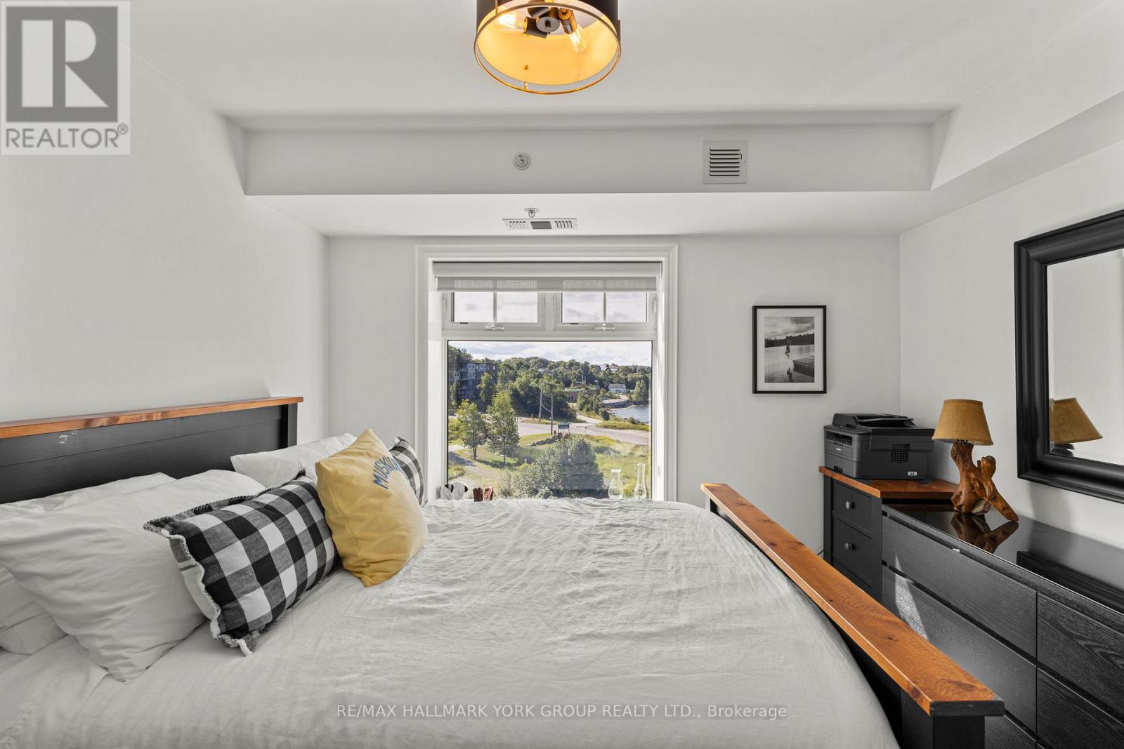 202 - 11a Salt Dock Road, Parry Sound, Ontario  P2A 3B6 - Photo 29 - X12508778