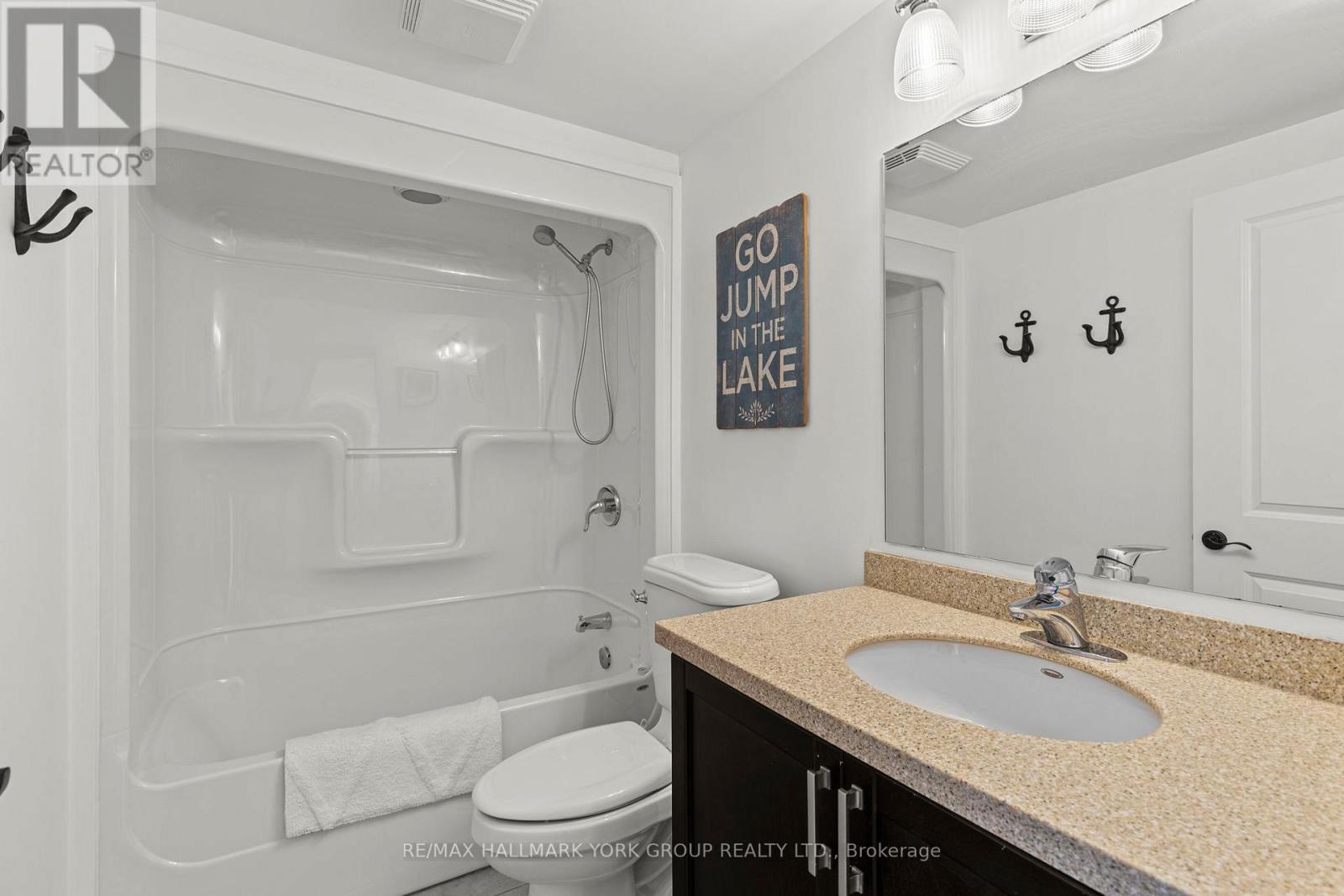 202 - 11a Salt Dock Road, Parry Sound, Ontario  P2A 3B6 - Photo 30 - X12508778