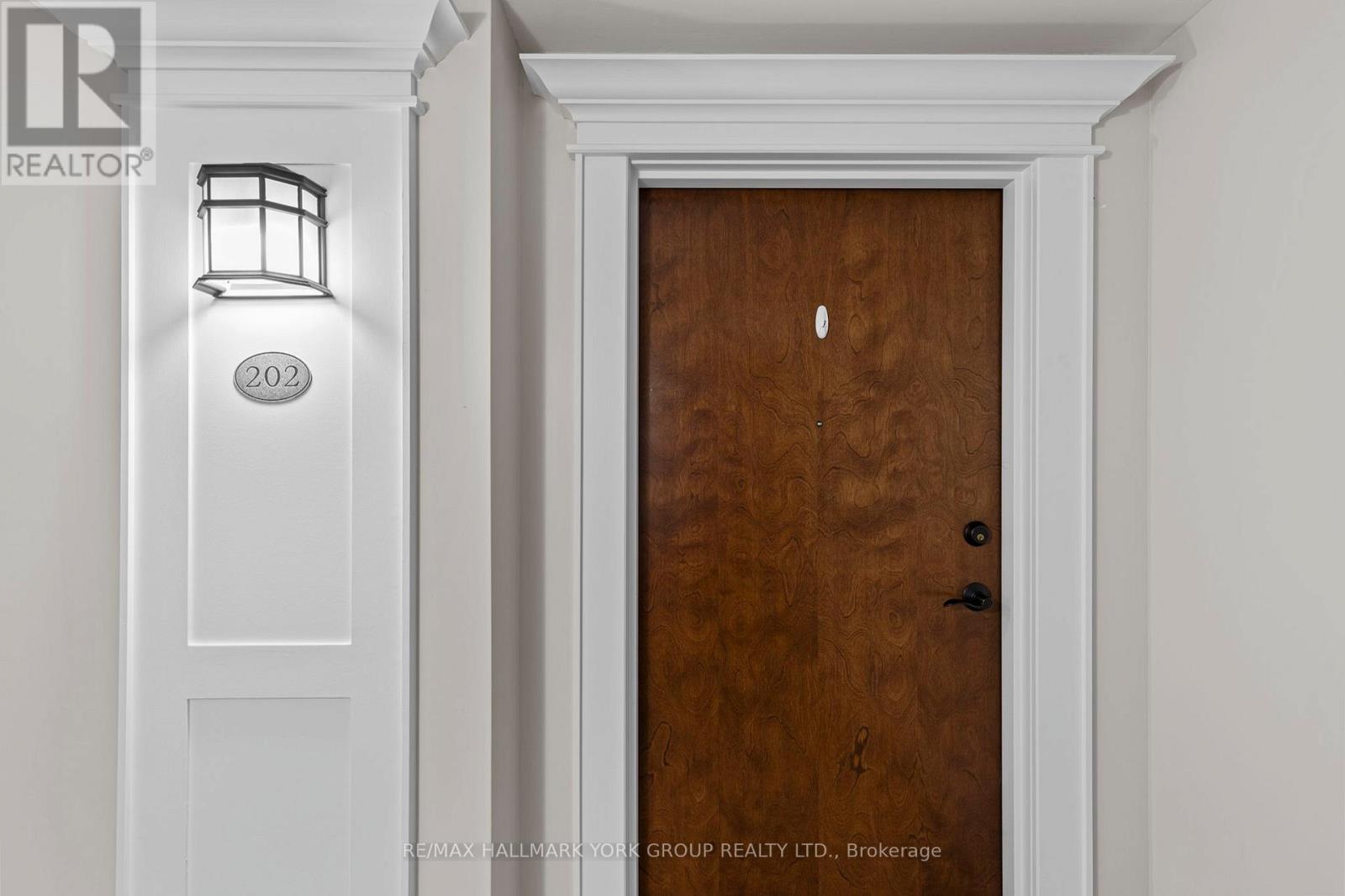 202 - 11a Salt Dock Road, Parry Sound, Ontario  P2A 3B6 - Photo 5 - X12508778