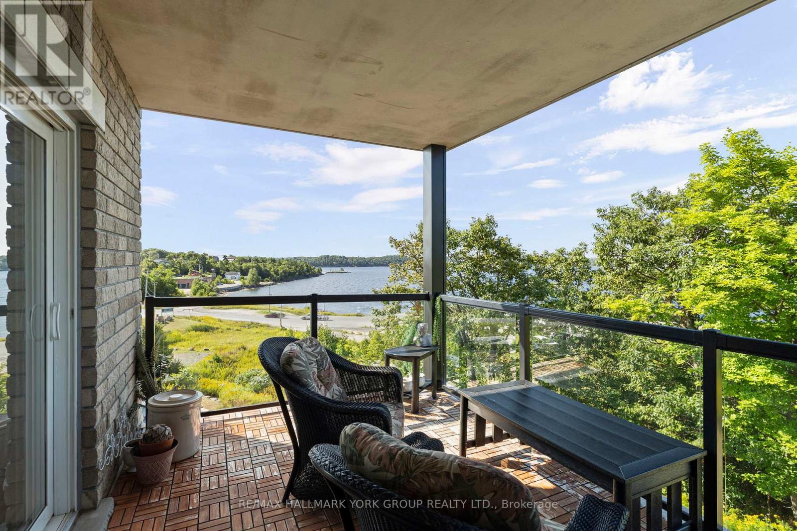 202 - 11a Salt Dock Road, Parry Sound, Ontario  P2A 3B6 - Photo 8 - X12508778