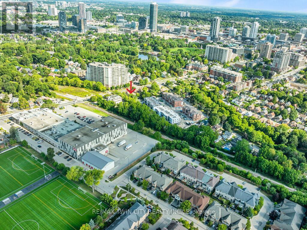 561 Queen Street S, Kitchener, Ontario  N2G 1W9 - Photo 37 - X12508786