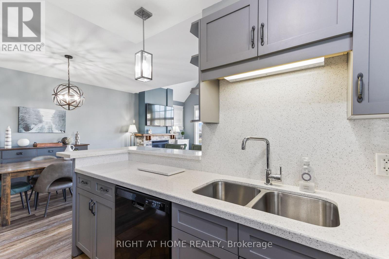 229 - 130 Fairway Court, Blue Mountains, Ontario  N3W 1Y1 - Photo 18 - X12508834