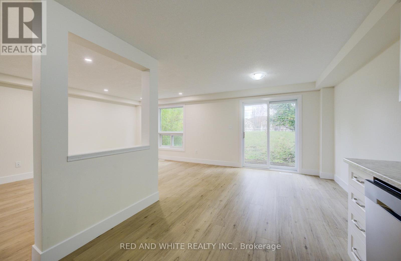 624 Wild Ginger Avenue, Waterloo, Ontario  N2V 2S9 - Photo 12 - X12508838