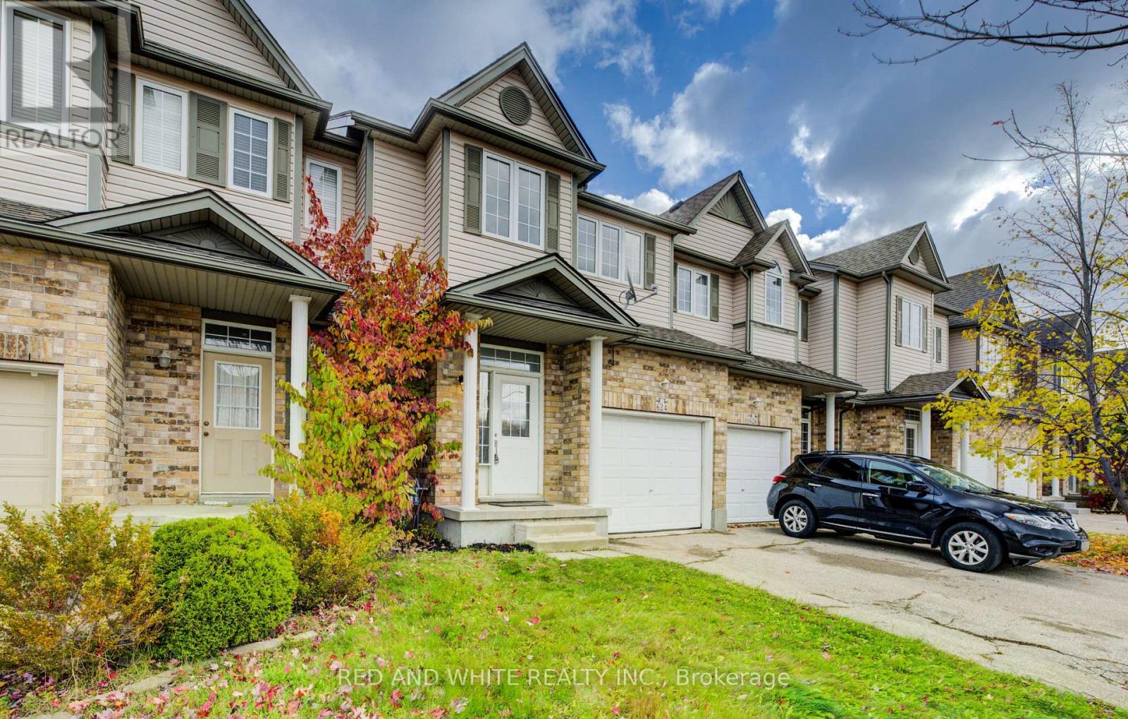 624 Wild Ginger Avenue, Waterloo, Ontario  N2V 2S9 - Photo 3 - X12508838