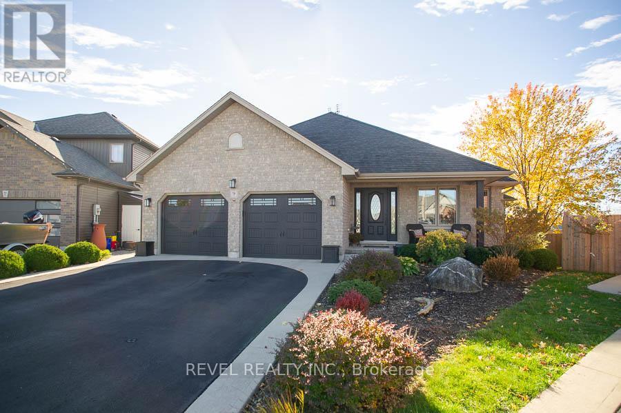 9 Davey Court, Haldimand, Ontario  N0A 1J0 - Photo 2 - X12508862