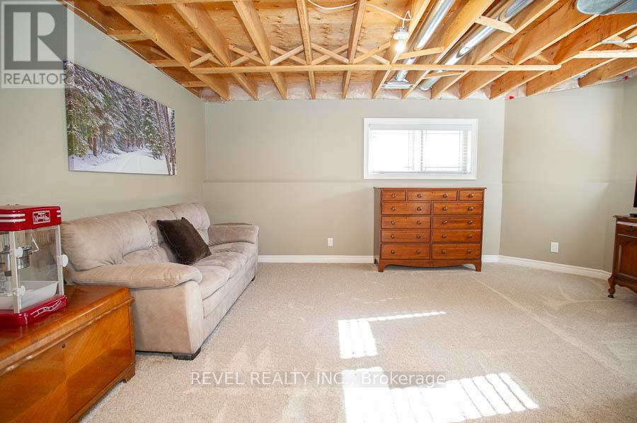 9 Davey Court, Haldimand, Ontario  N0A 1J0 - Photo 27 - X12508862